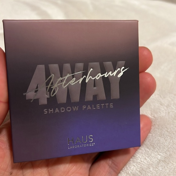 HAUS LABORATORIES Four-Way Eyeshadow-04 Afterhours - Picture 9 of 10